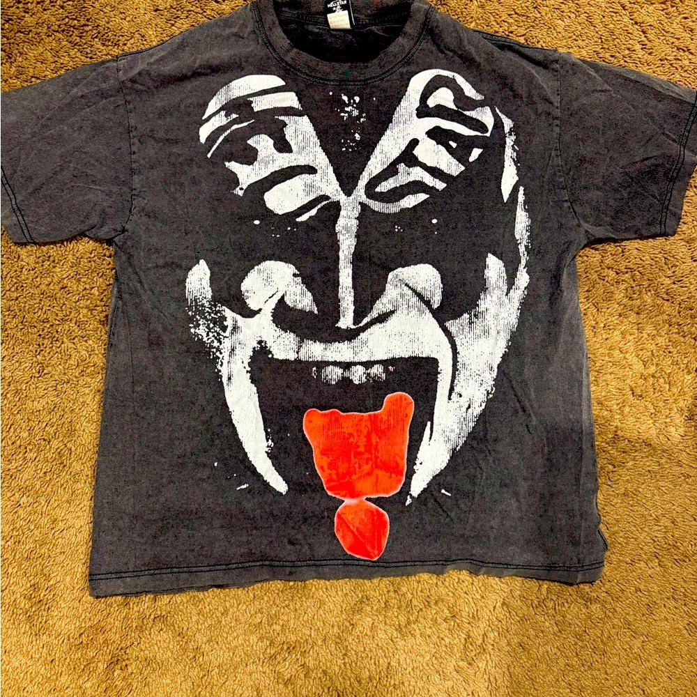 HellStar Original Shirt 
Only Worn Once , Real Brand Shirt